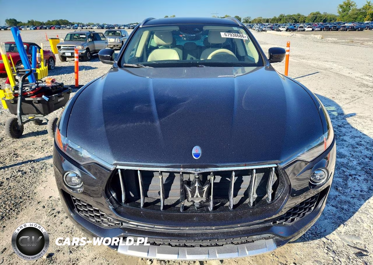 2018 Maserati Levante Luxury VIN:ZN661XUL6JX268885 - 5