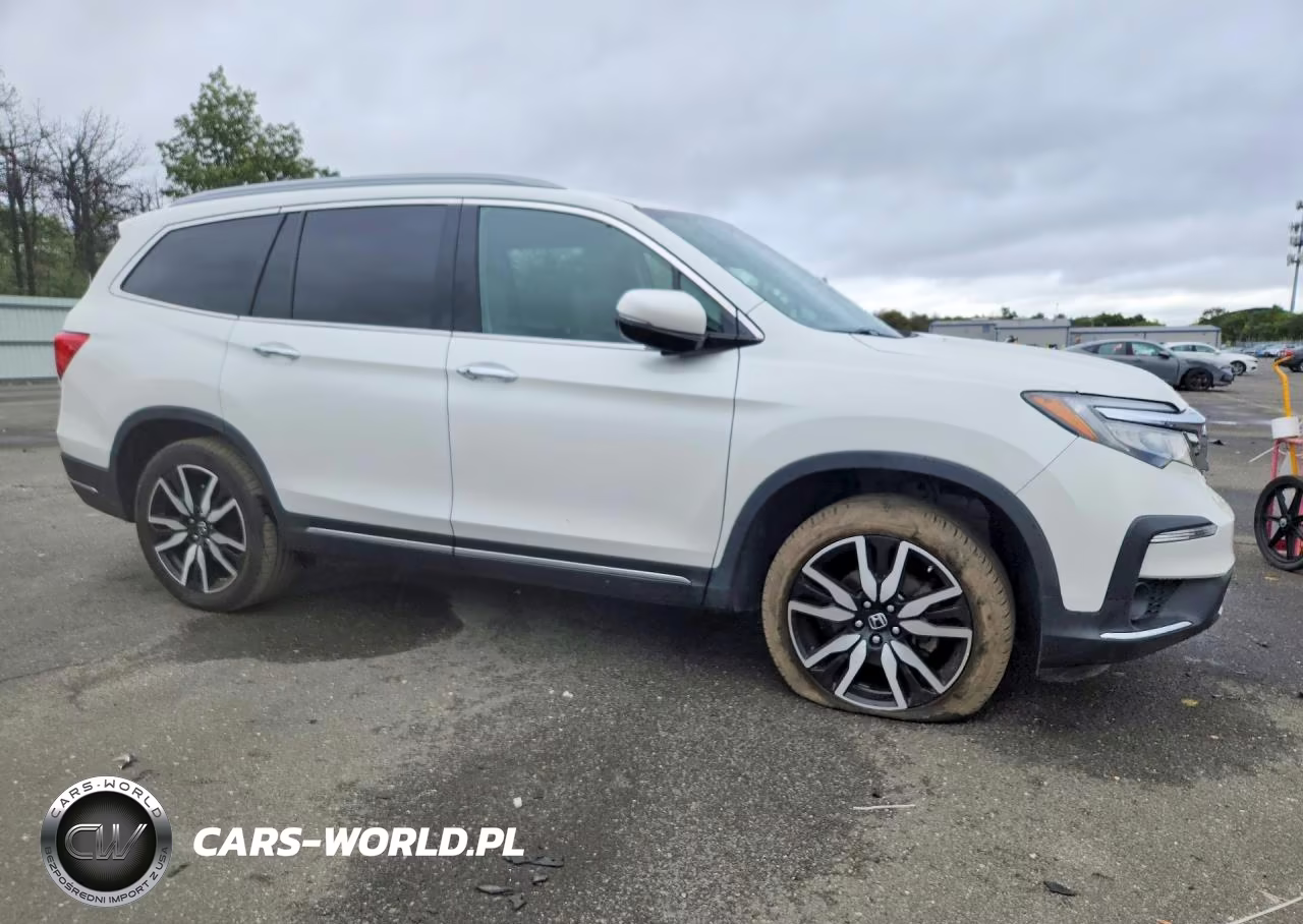 2022 Honda Pilot Touring VIN:5FNYF6H68NB059626 - 4