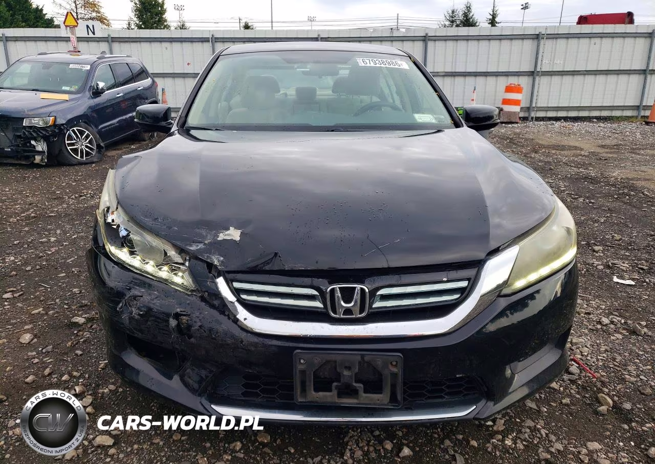 2015 Honda Accord Hybrid VIN:1HGCR6F30FA004688 - 5
