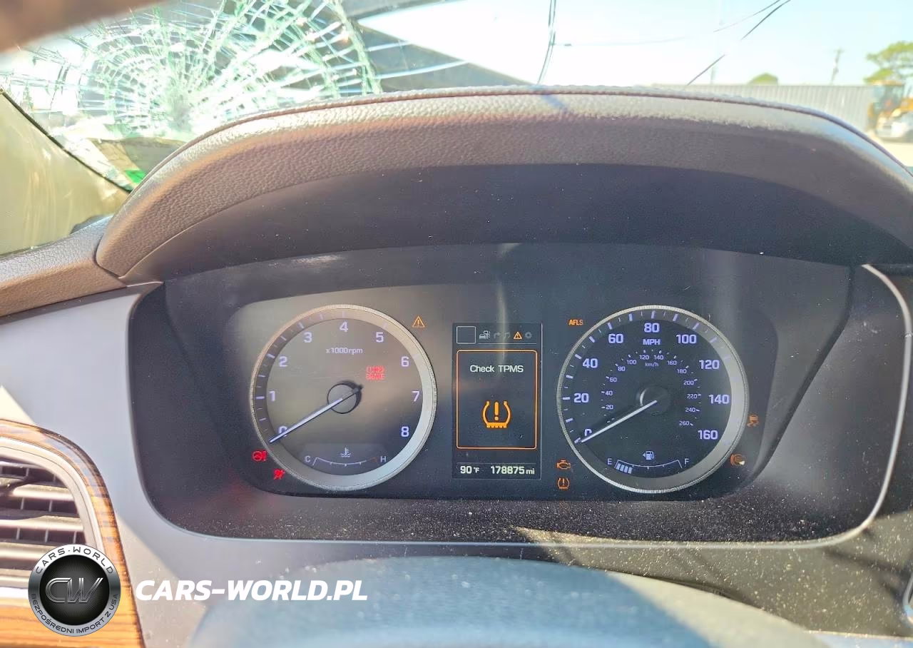2017 Hyundai Sonata Limited VIN:5NPE34AF3HH551691 - 9