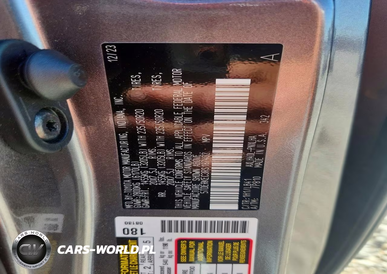 2024 Toyota Sienna Platinum 7-Passenger VIN:5TDERKEC3RS187402 - 13