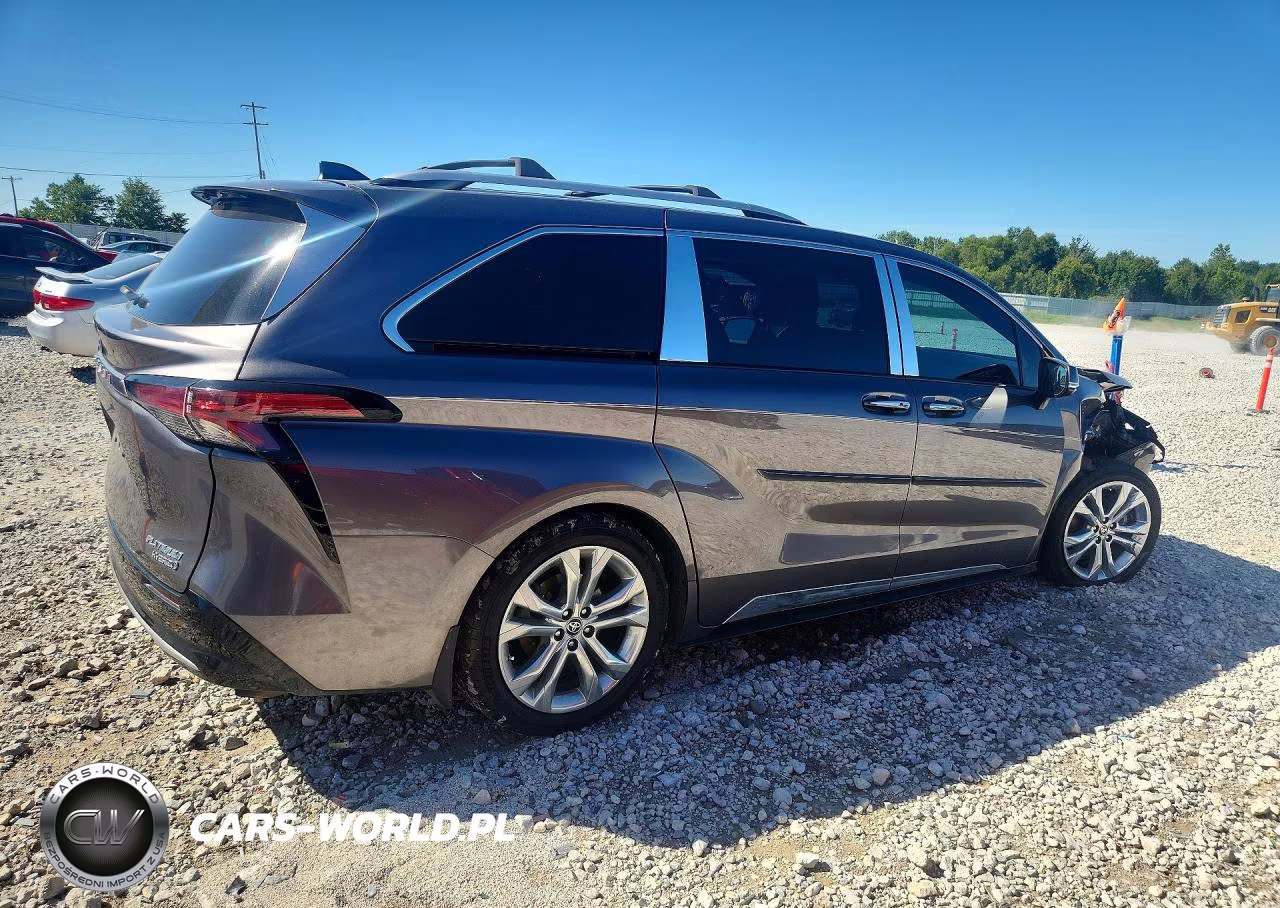 2024 Toyota Sienna Platinum 7-Passenger VIN:5TDERKEC3RS187402 - 3