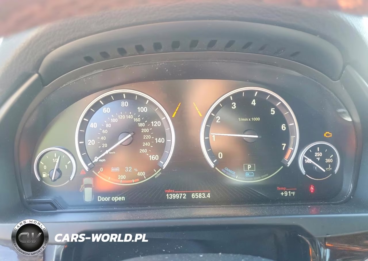 2018 BMW X5 Xdr40E VIN:5UXKT0C50J0V98064 - 9