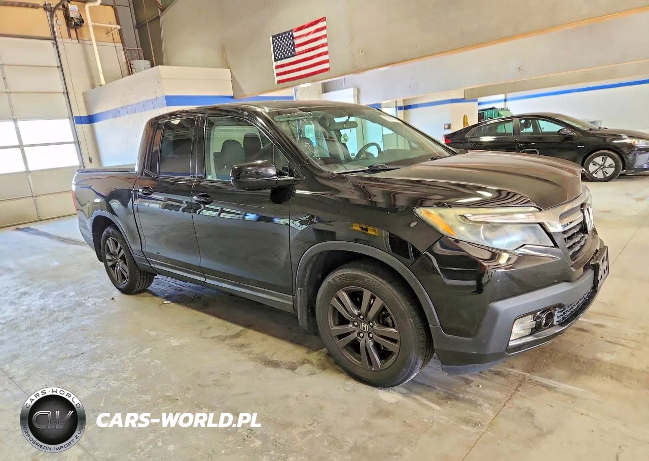 2017 Honda Ridgeline Sport VIN:5FPYK2F17HB004155 - 4