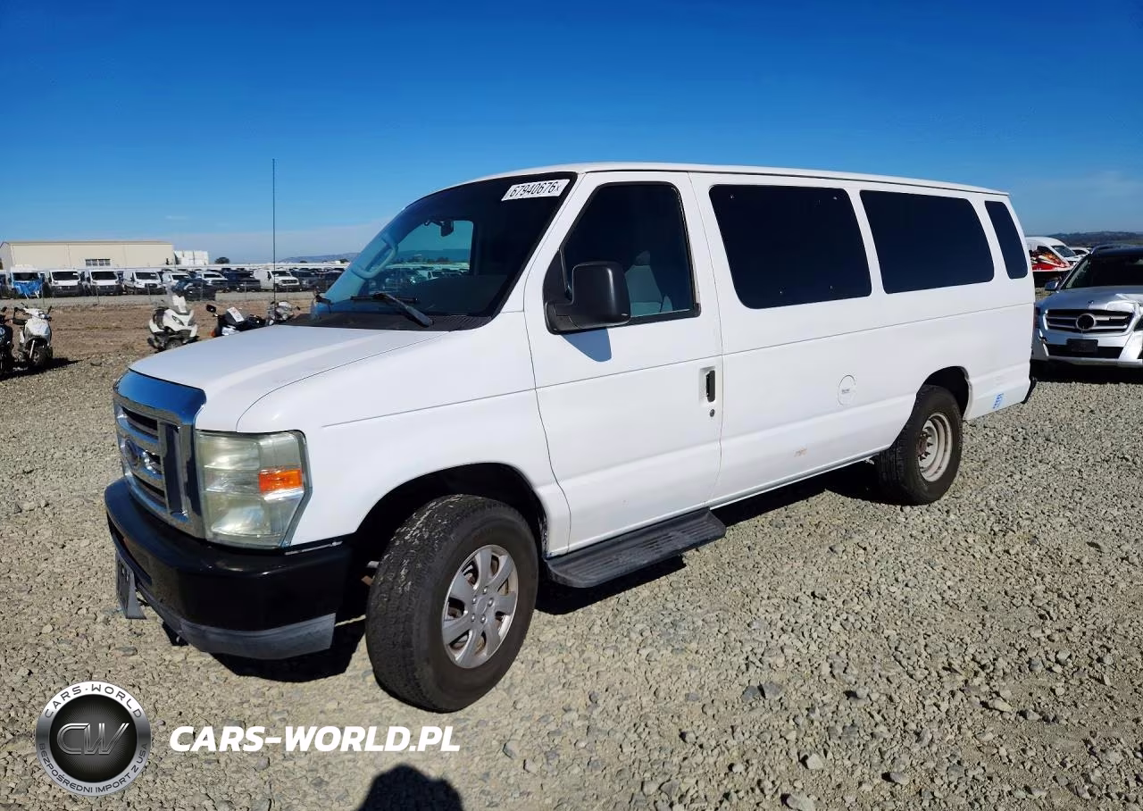 2011 Ford Econoline E350 Super Duty Wagon – zdjęcie 1 z 13