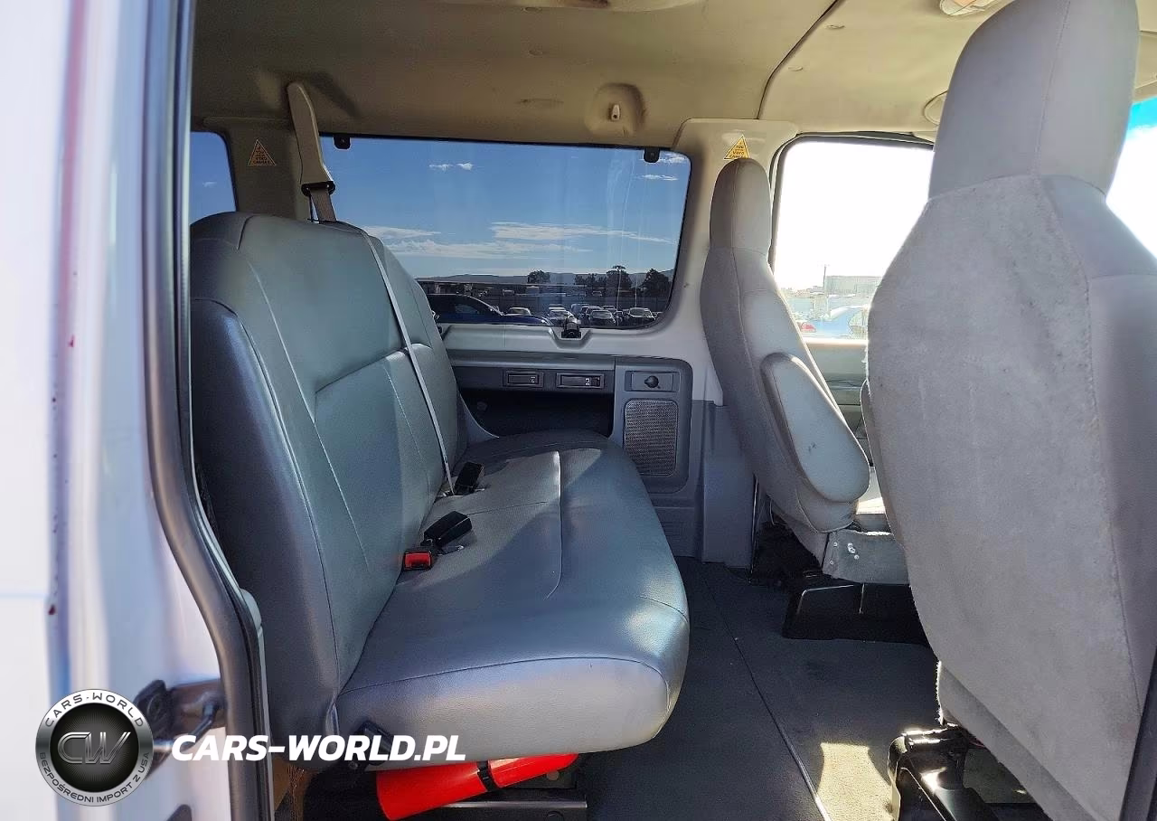 2011 Ford Econoline E350 Super Duty Wagon VIN:1FBSS3BL0BDA00219 - 11