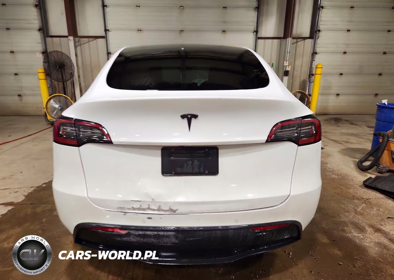 2021 Tesla Model Y VIN:5YJYGDEE2MF262703 - 6