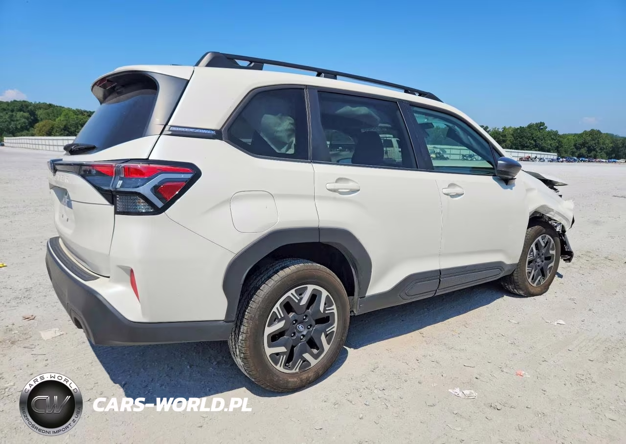 2025 Subaru Forester Premium VIN:JF2SLDDCXSH592931 - 3
