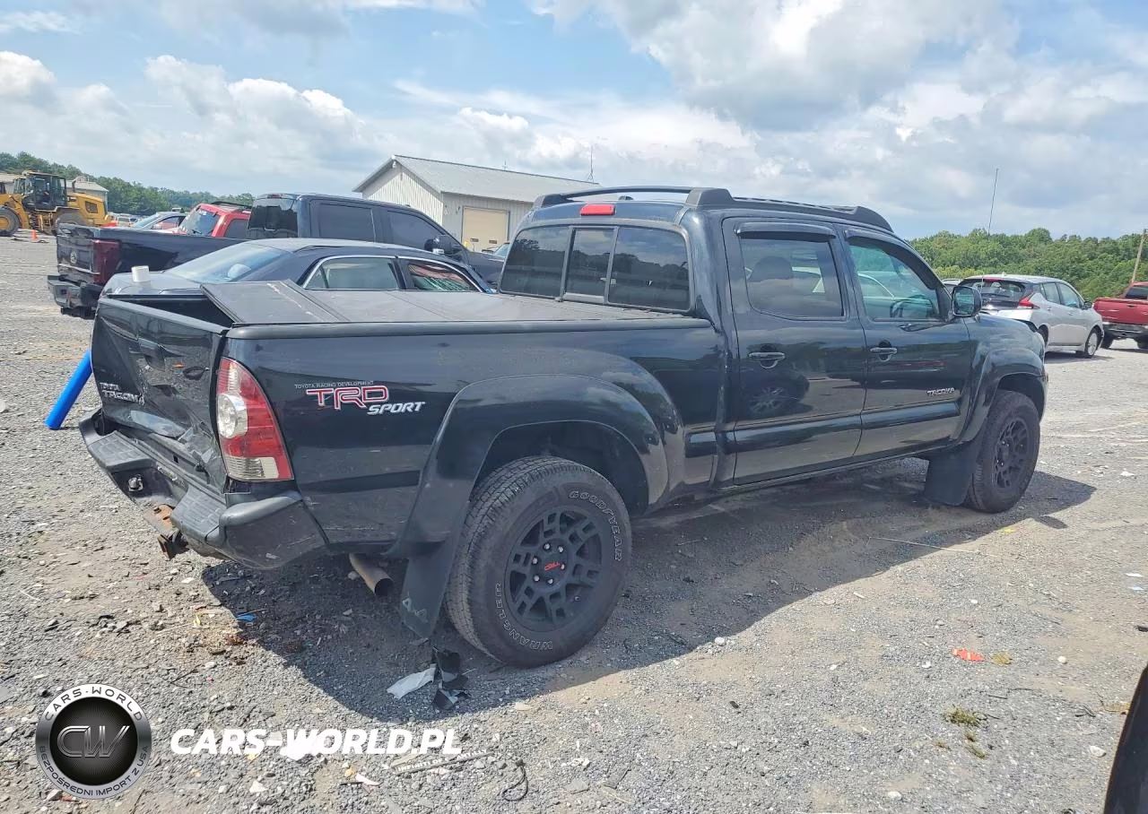 2010 Toyota Tacoma Double Cab Long Bed VIN:3TMMU4FNXAM021629 - 3