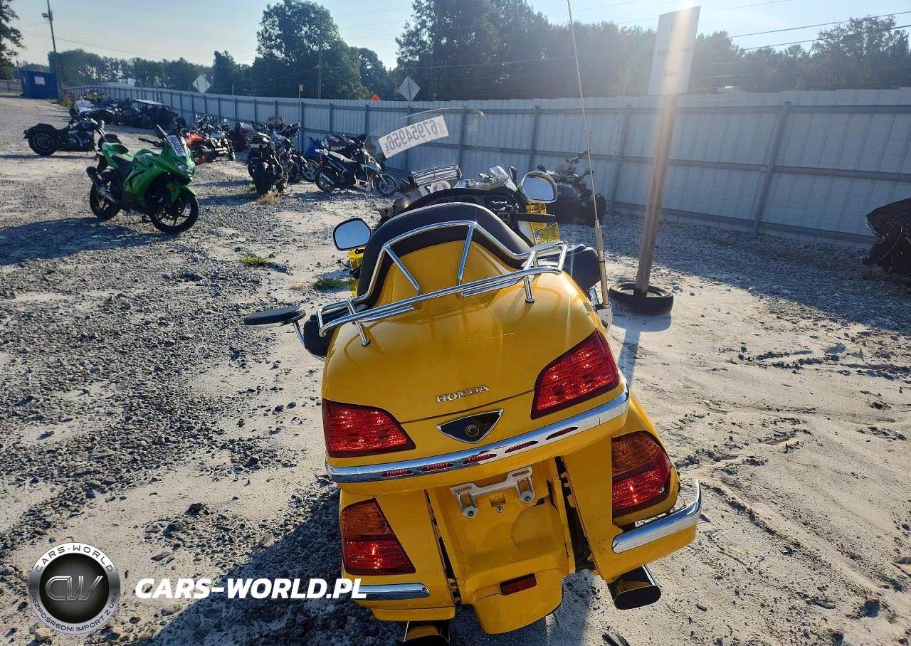 2002 Honda Gold Wing 1800 VIN:1HFSC47012A113021 - 4