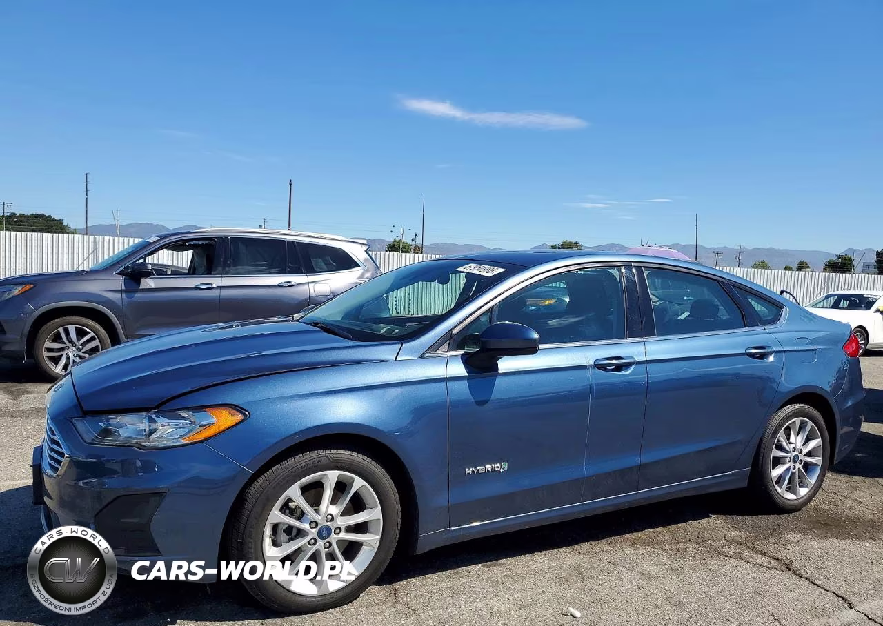 2019 Ford Fusion Se – zdjęcie 1 z 12