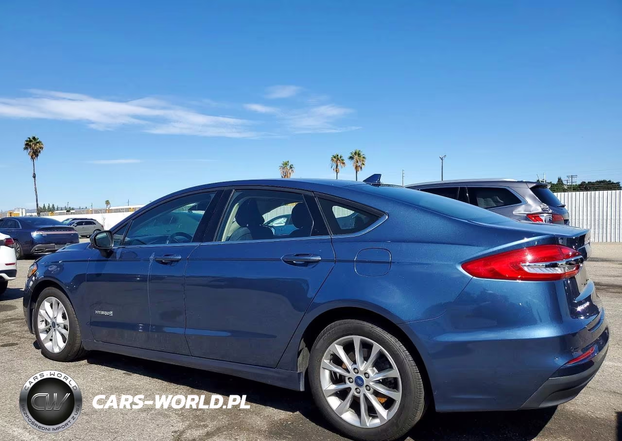 2019 Ford Fusion Se VIN:3FA6P0LU6KR199813 - 2