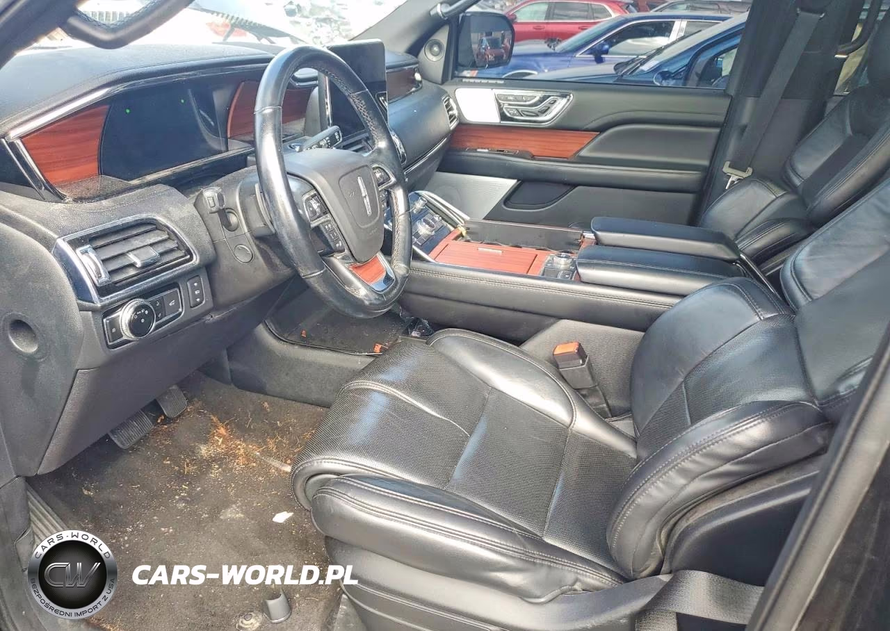 LINCOLN NAVIGATOR VIN:5LMJJ2LT4MEL11287 - 7