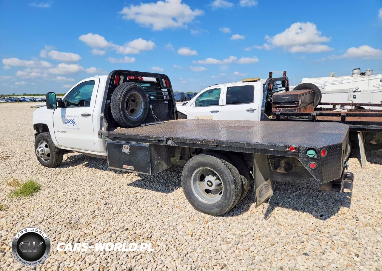 2015 Chevrolet Silverado K3500 VIN:1GB3KYC88FF181897 - 2