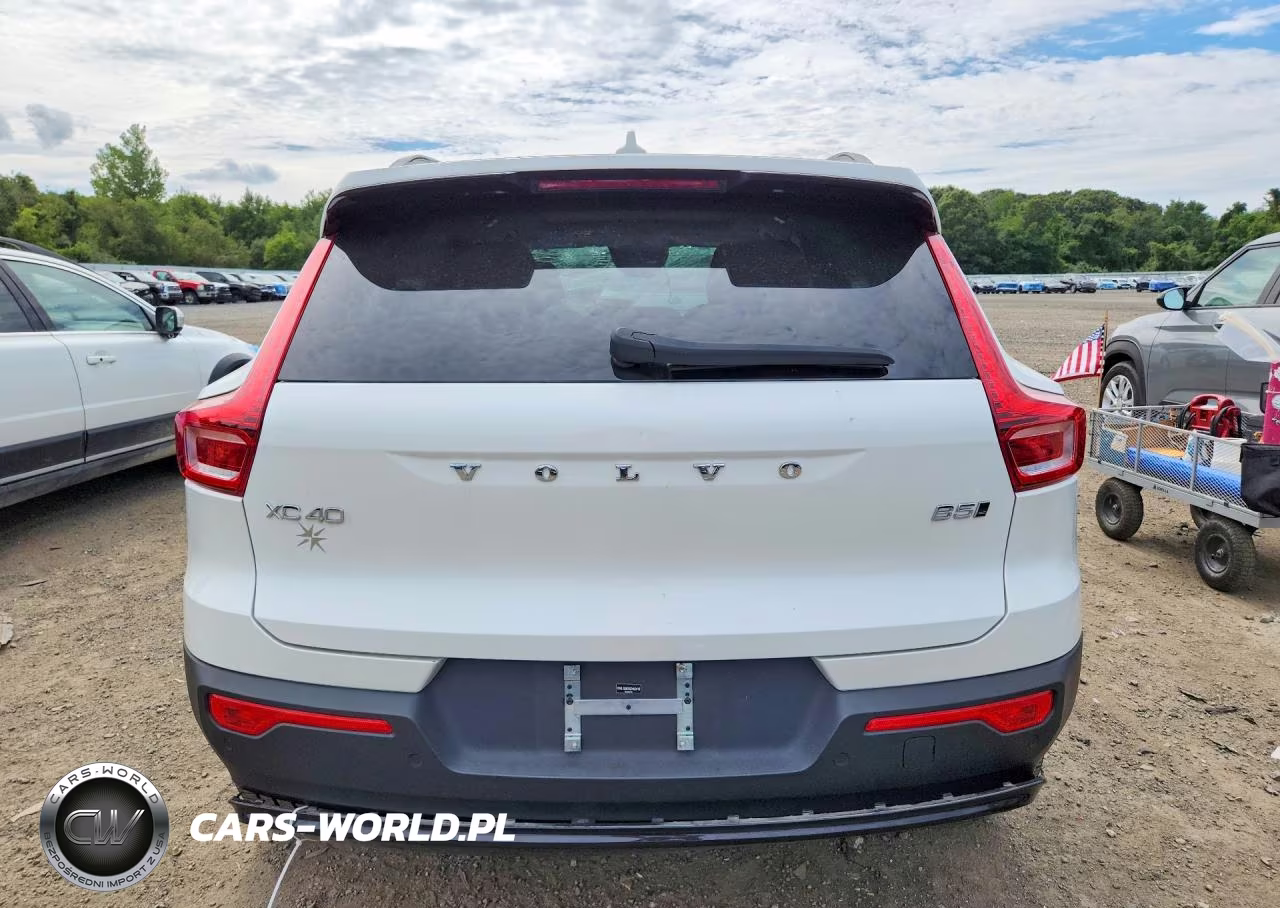 2025 Volvo Xc40 Plus VIN:YV4L12UCXS2462418 - 6