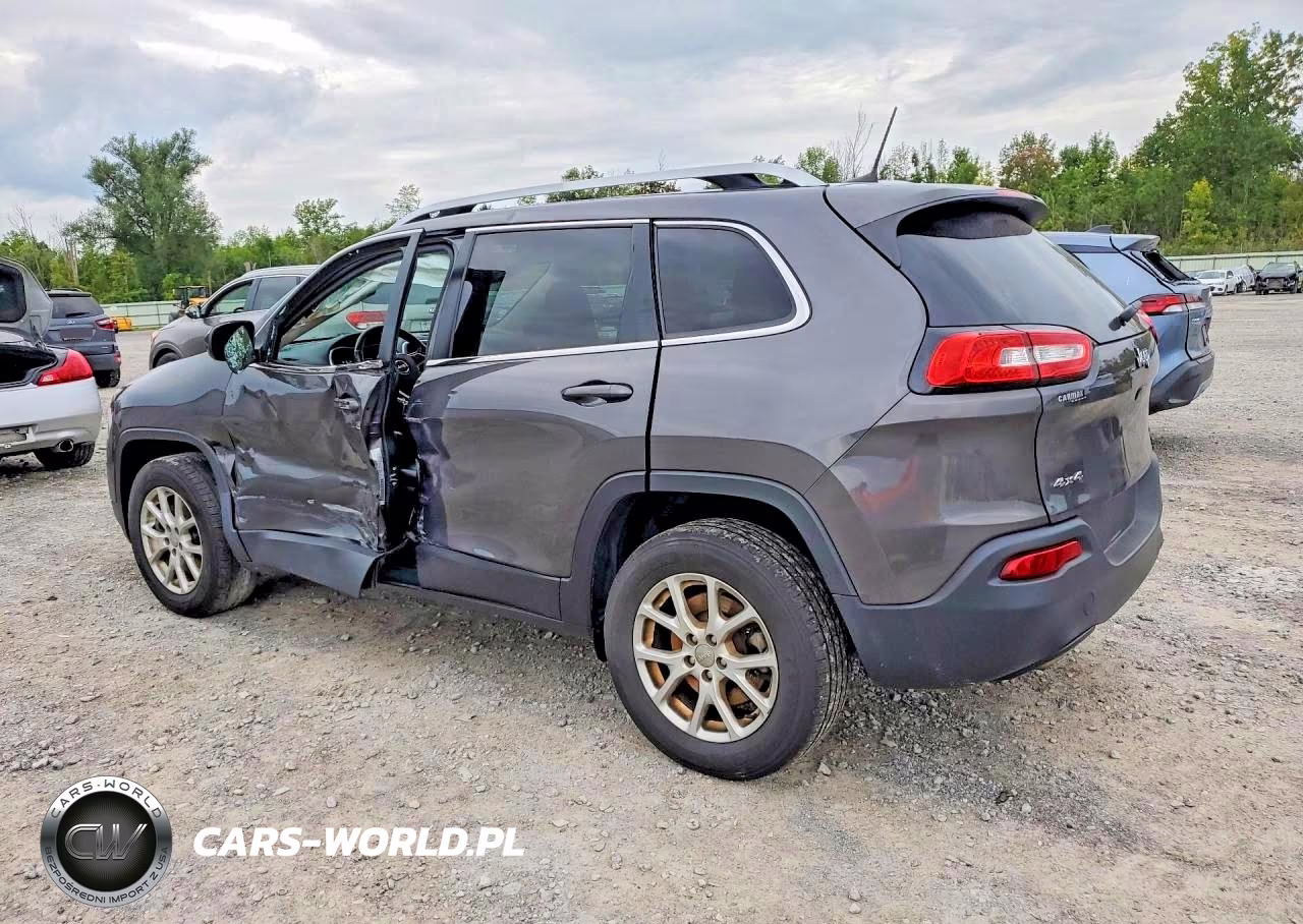 2018 Jeep Cherokee Latitude Plus VIN:1C4PJMLB3JD602028 - 2