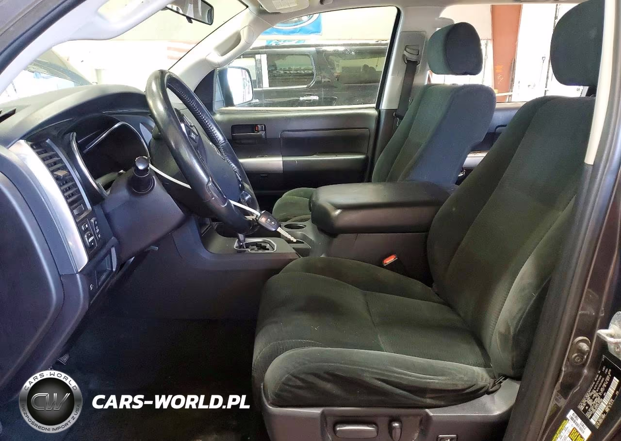 2018 Toyota Sequoia Trd Sport VIN:5TDBY5G1XJS157899 - 7
