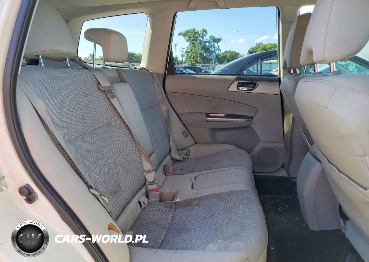 2012 Subaru Forester 2.5X Premium VIN:JF2SHADC1CH453305 - 11