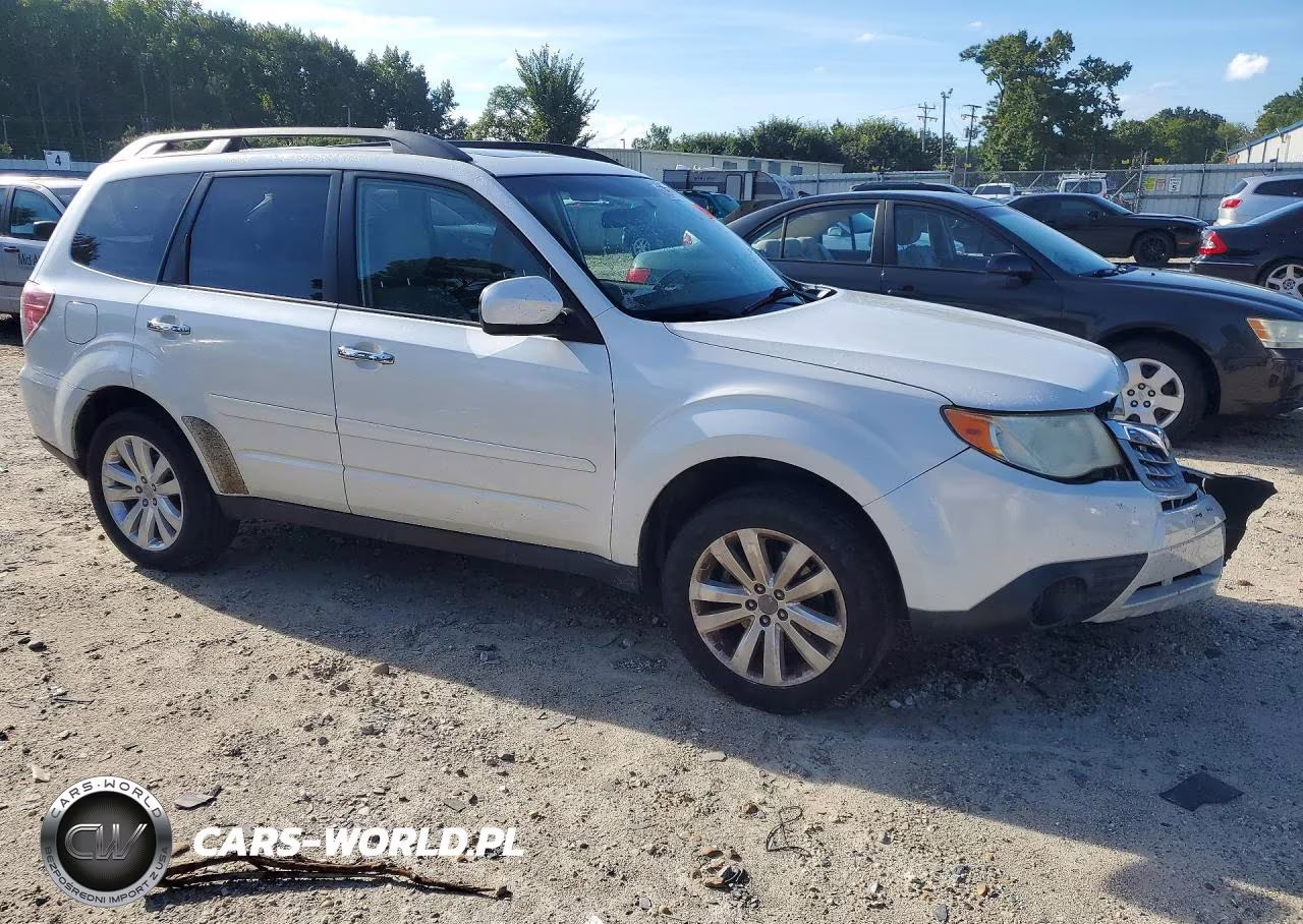 2012 Subaru Forester 2.5X Premium VIN:JF2SHADC1CH453305 - 4