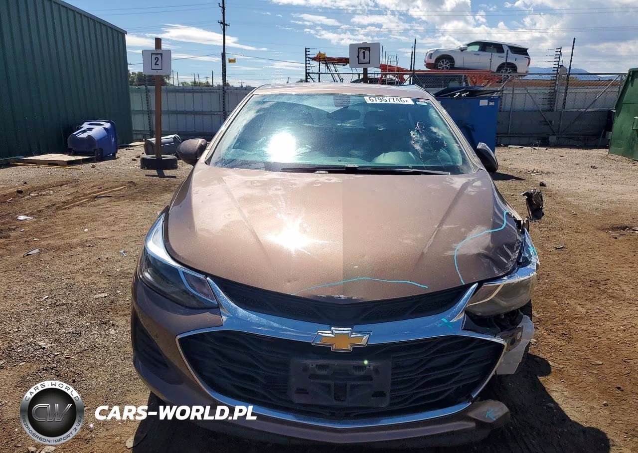 2019 Chevrolet Cruze Lt VIN:3G1BE6SM3KS558393 - 5
