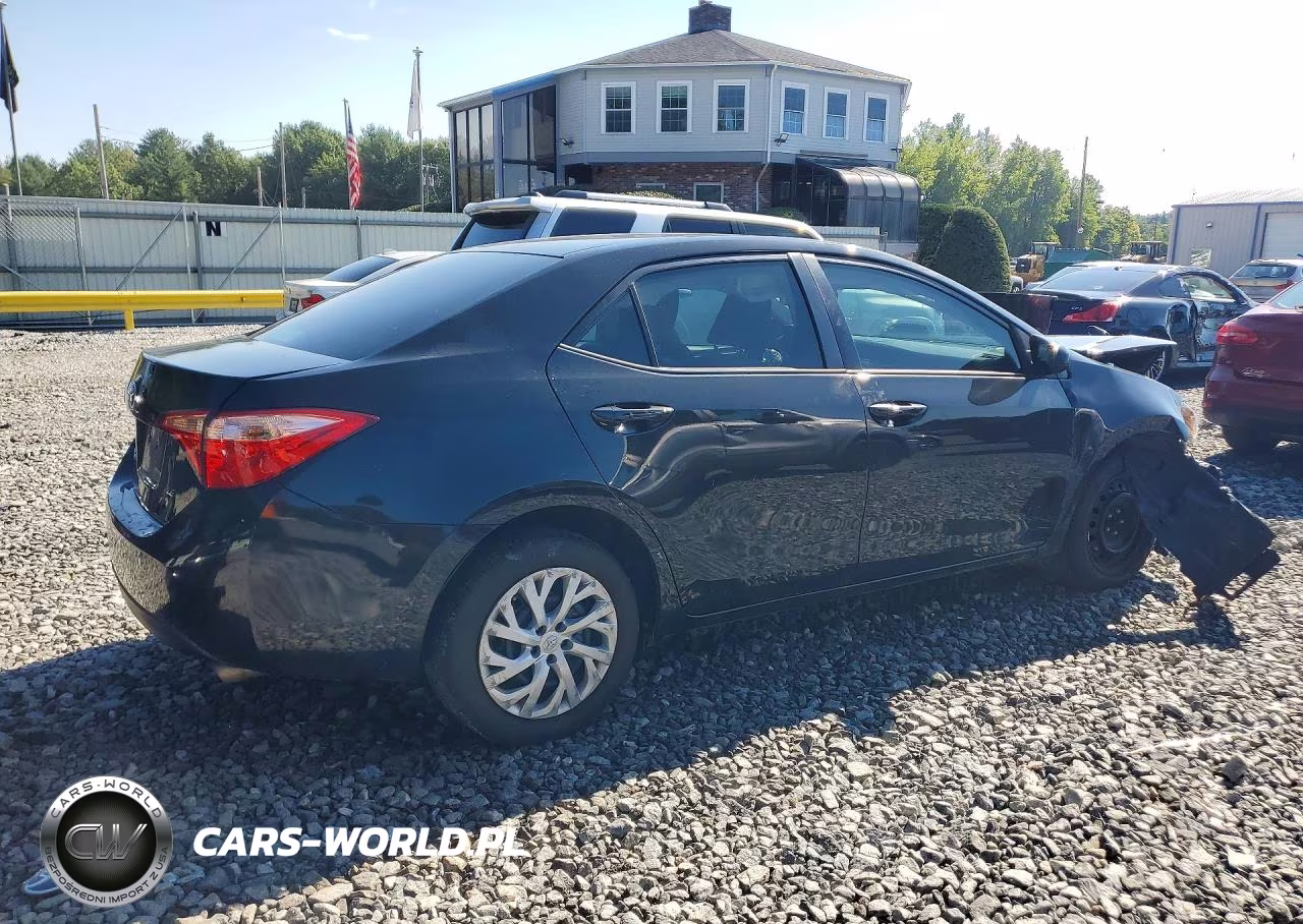 2017 Toyota Corolla Le VIN:5YFBURHE2HP603356 - 3