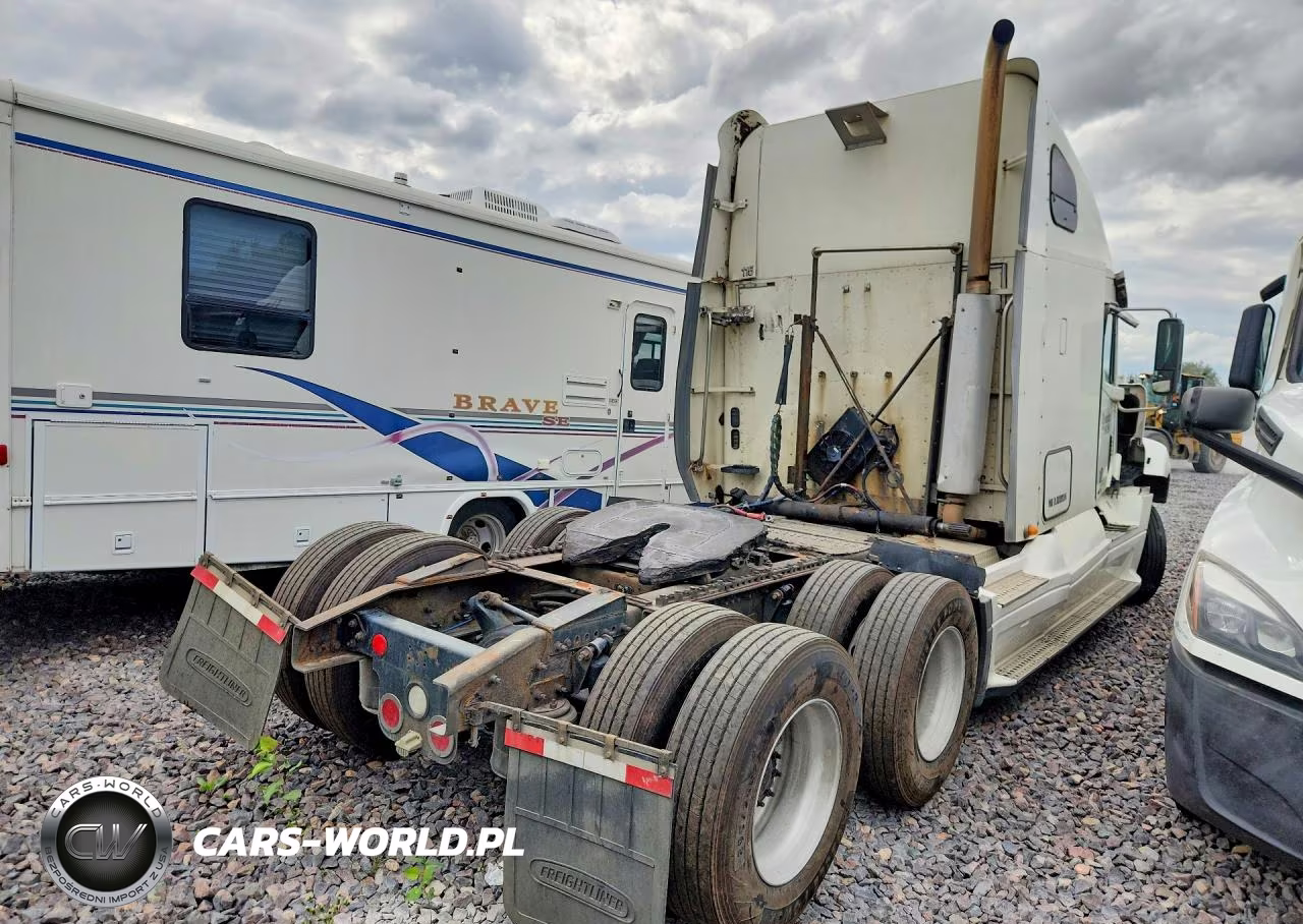 2007 Freightliner Columbia 120 Semi Truck VIN:1FUJA6CK67LX85014 - 3