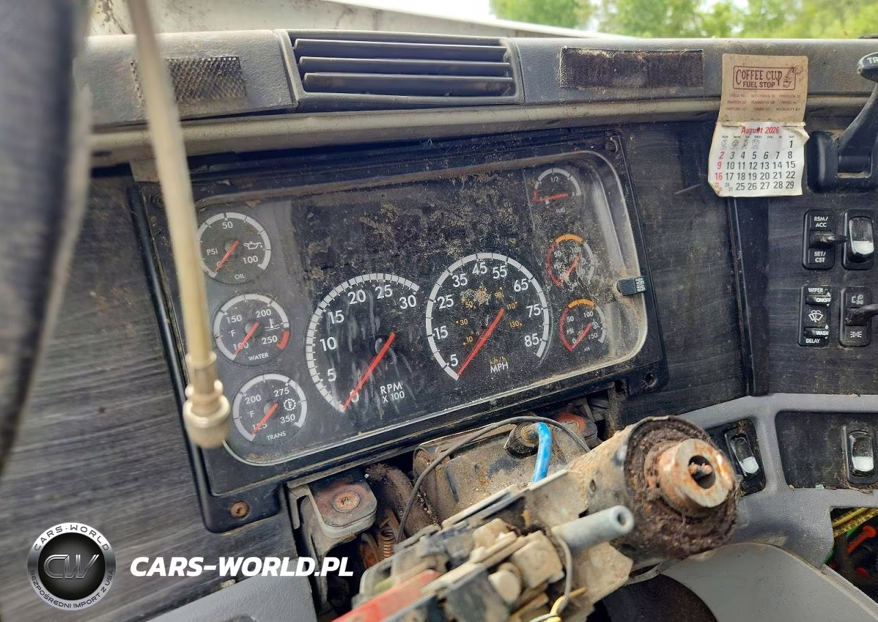 2007 Freightliner Columbia 120 Semi Truck VIN:1FUJA6CK67LX85014 - 9