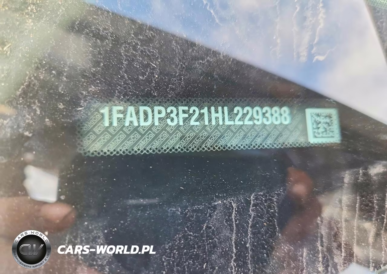 2017 Ford Focus Se VIN:1FADP3F21HL229388 - 12