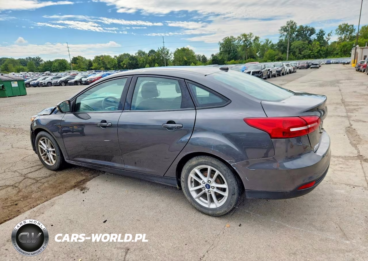 2017 Ford Focus Se VIN:1FADP3F21HL229388 - 2
