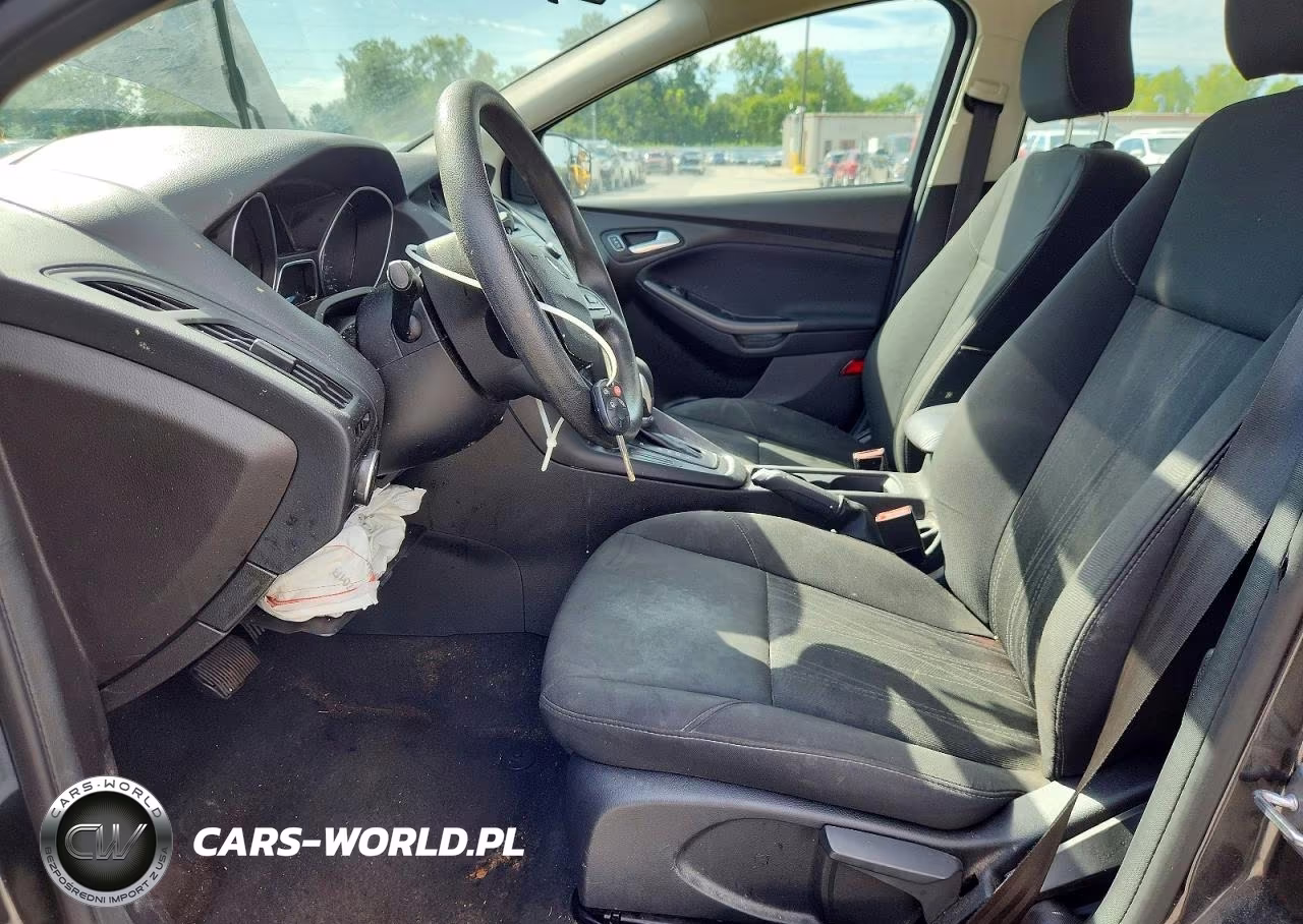 2017 Ford Focus Se VIN:1FADP3F21HL229388 - 7