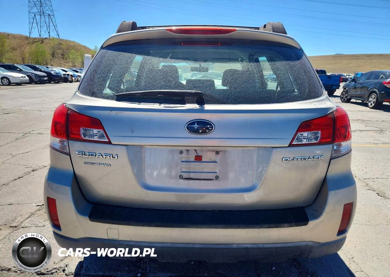 2014 Subaru Outback 2.5I VIN:4S4BRCAC4E3247743 - 6