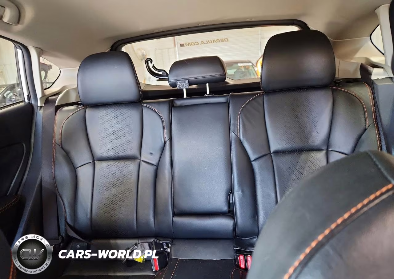 2018 Subaru Crosstrek Limited VIN:JF2GTALCXJH278457 - 10