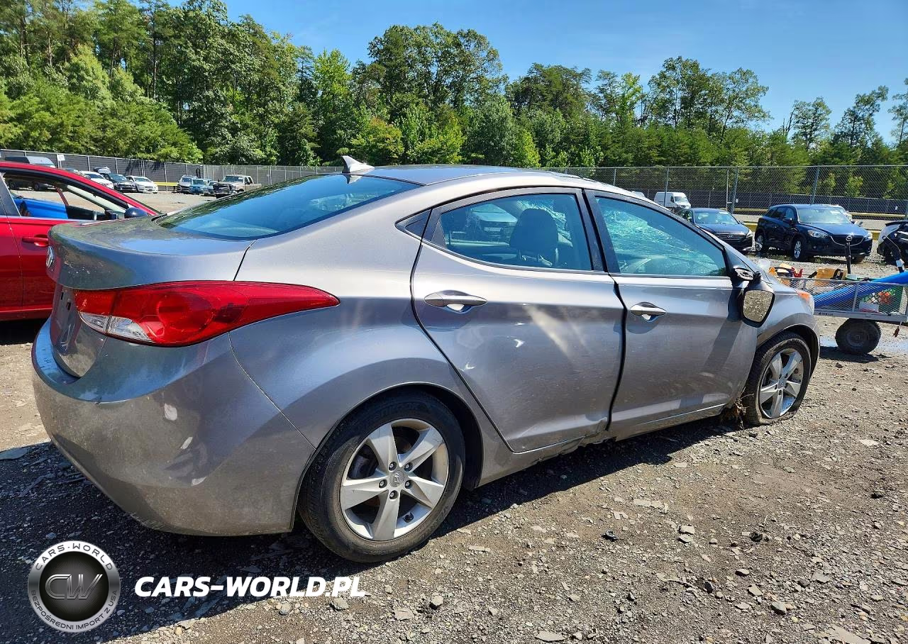 2011 Hyundai Elantra Gls VIN:KMHDH4AE8BU151445 - 3