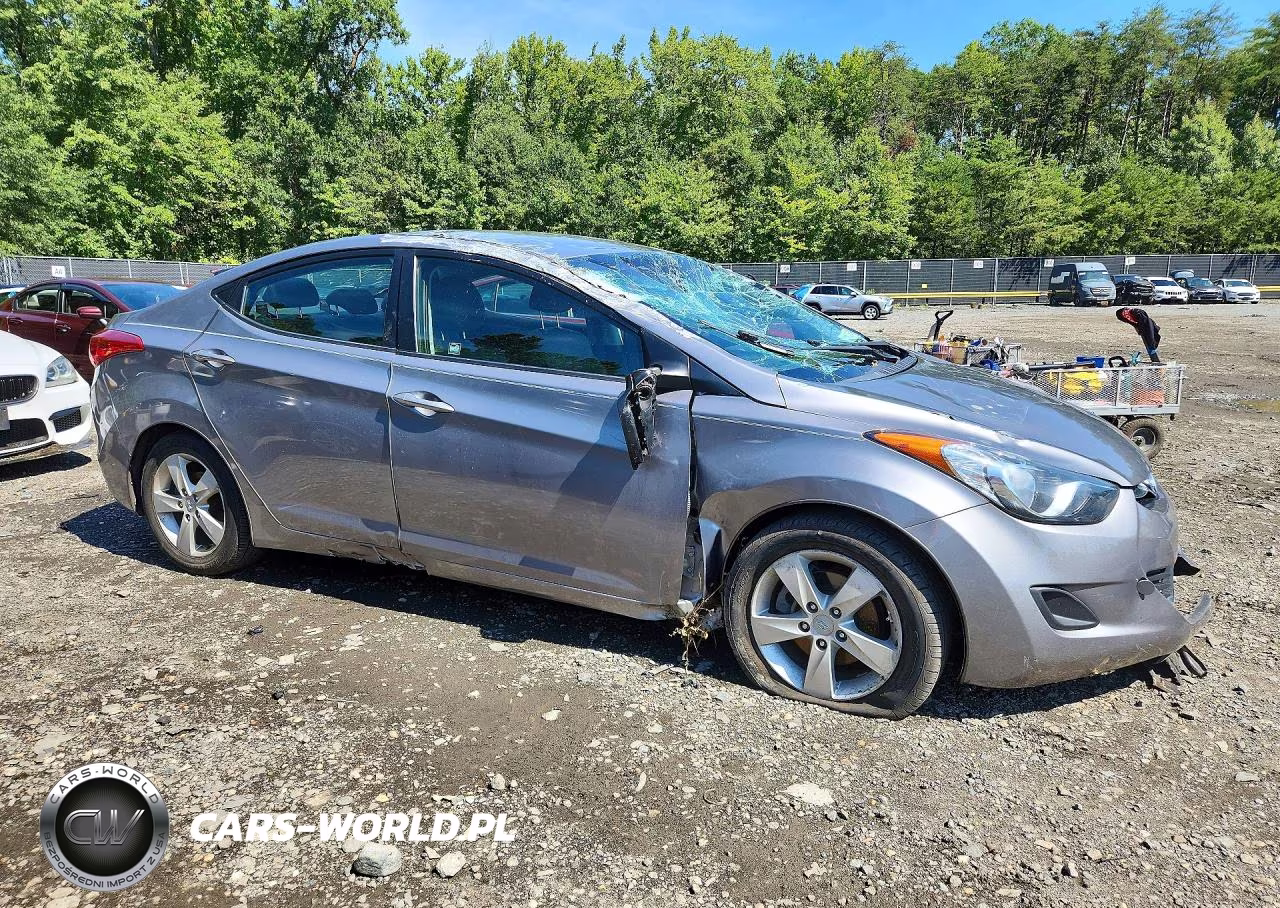 2011 Hyundai Elantra Gls VIN:KMHDH4AE8BU151445 - 4