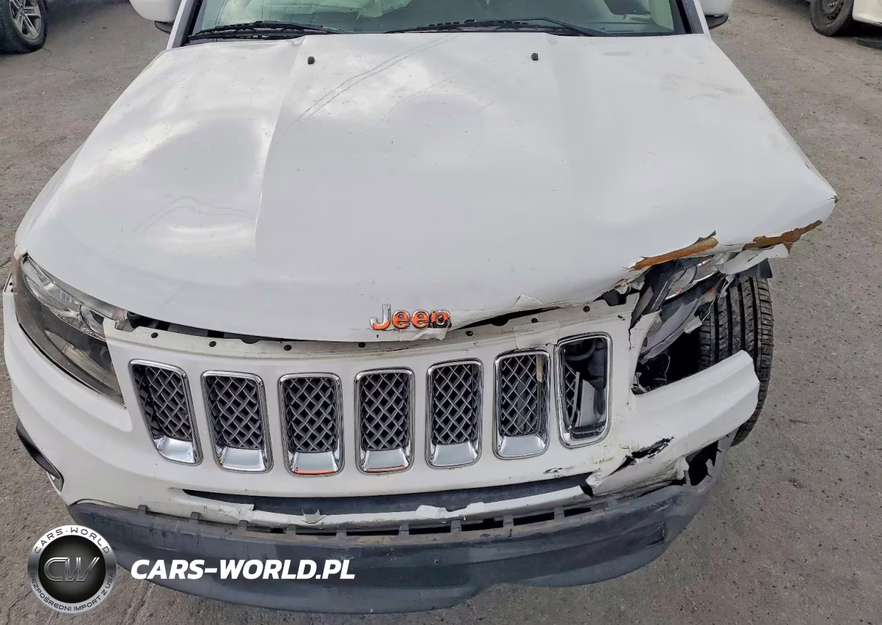 2015 Jeep Compass Latitude VIN:1C4NJCEA0FD122171 - 12