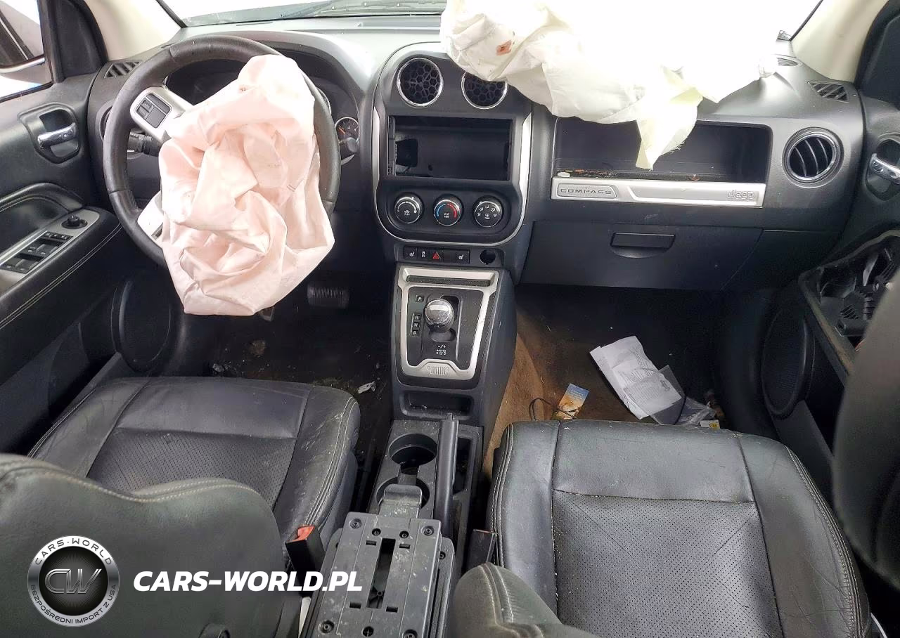 2015 Jeep Compass Latitude VIN:1C4NJCEA0FD122171 - 8