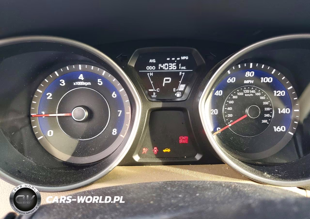 2012 Hyundai Elantra Limited VIN:5NPDH4AE7CH105024 - 9