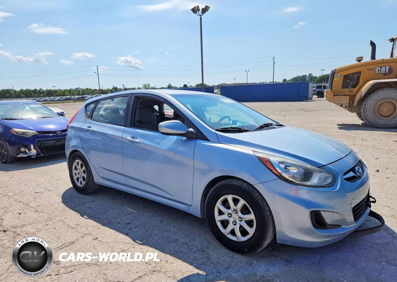 2014 Hyundai Accent Gs VIN:KMHCT5AE3EU167217 - 4