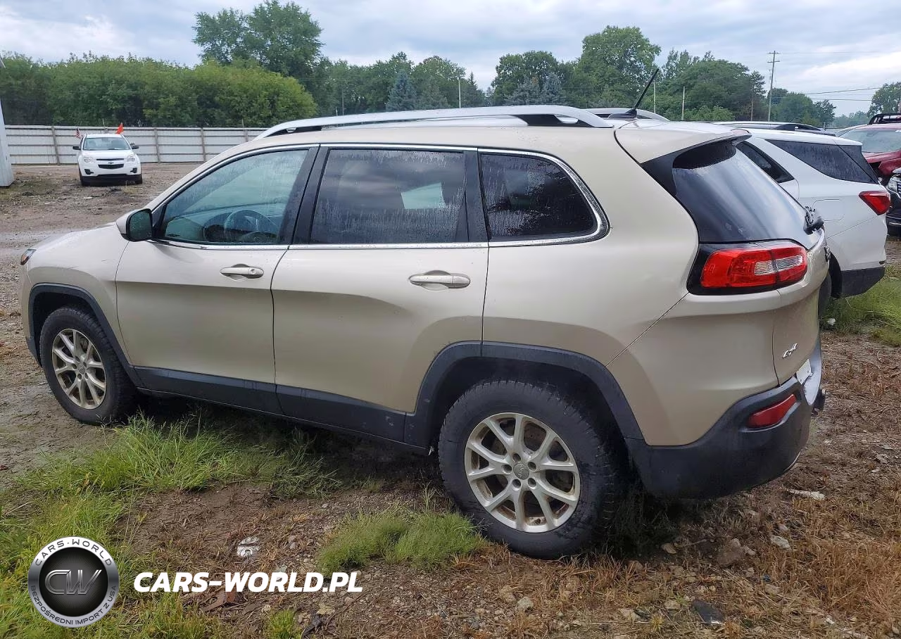 2014 Jeep Cherokee Latitude VIN:1C4PJMCS9EW197433 - 2