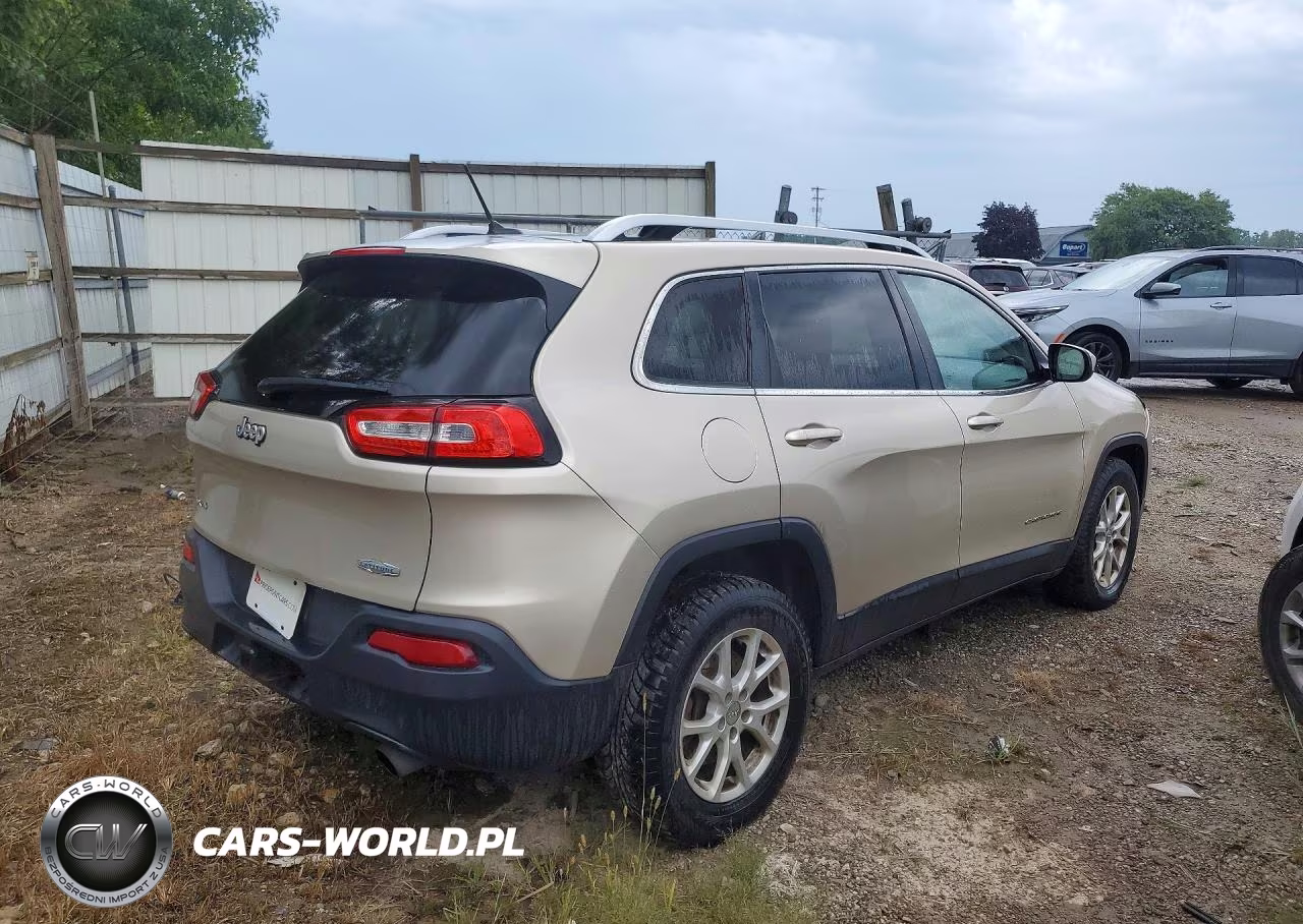 2014 Jeep Cherokee Latitude VIN:1C4PJMCS9EW197433 - 3