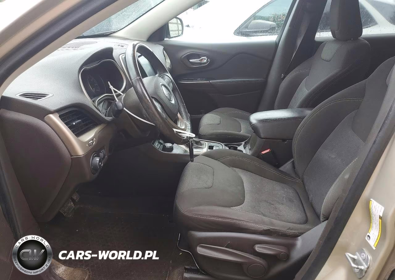 2014 Jeep Cherokee Latitude VIN:1C4PJMCS9EW197433 - 7