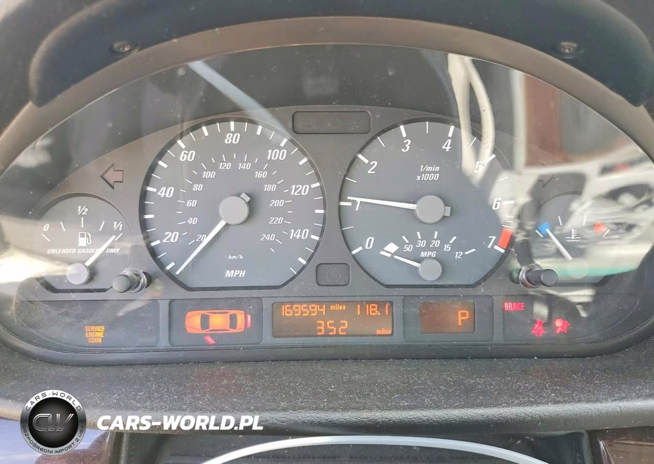 2004 BMW 325 Ci VIN:WBABD33474PL05034 - 9