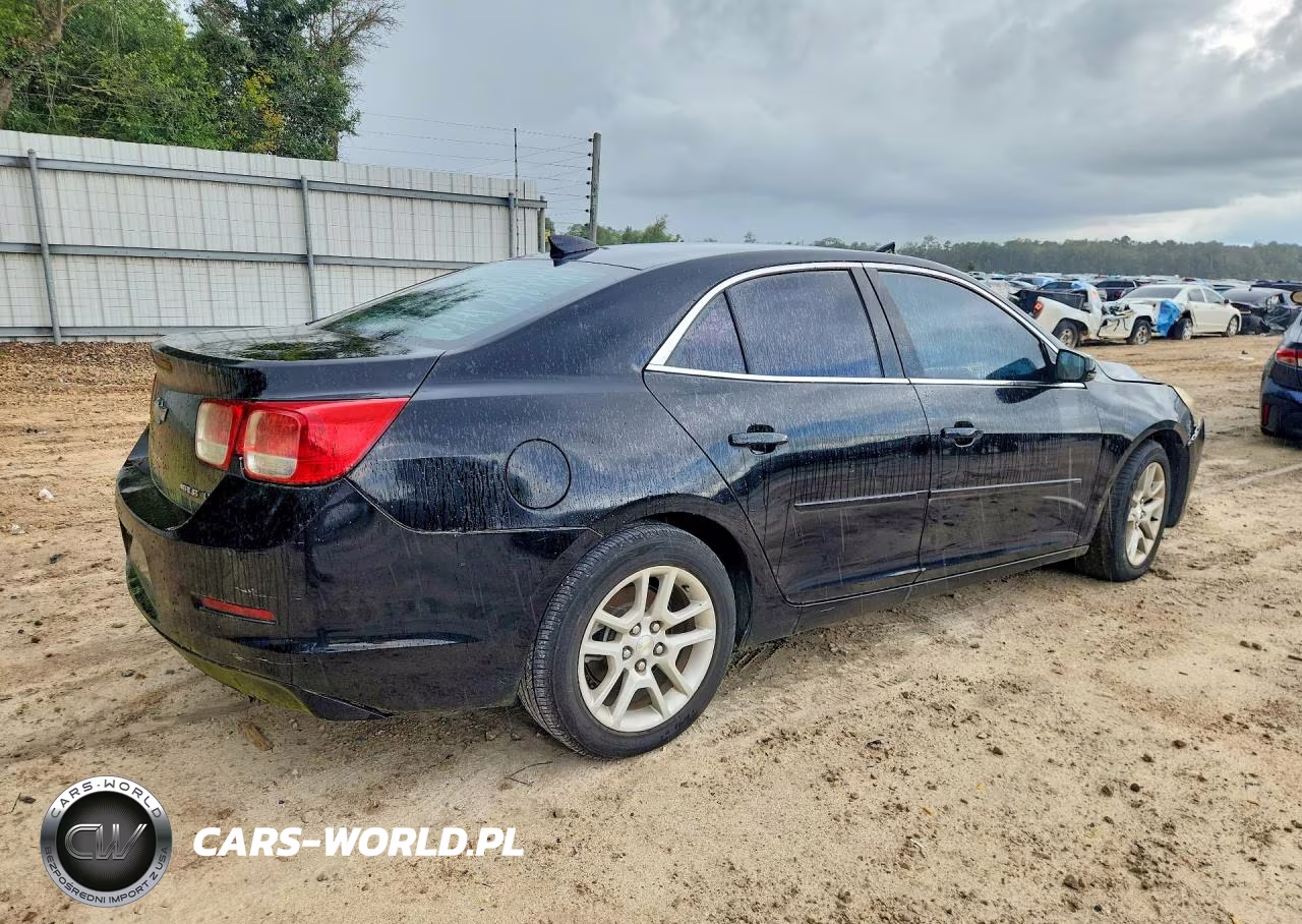 2015 Chevrolet Malibu 1Lt VIN:1G11C5SL2FF288988 - 3