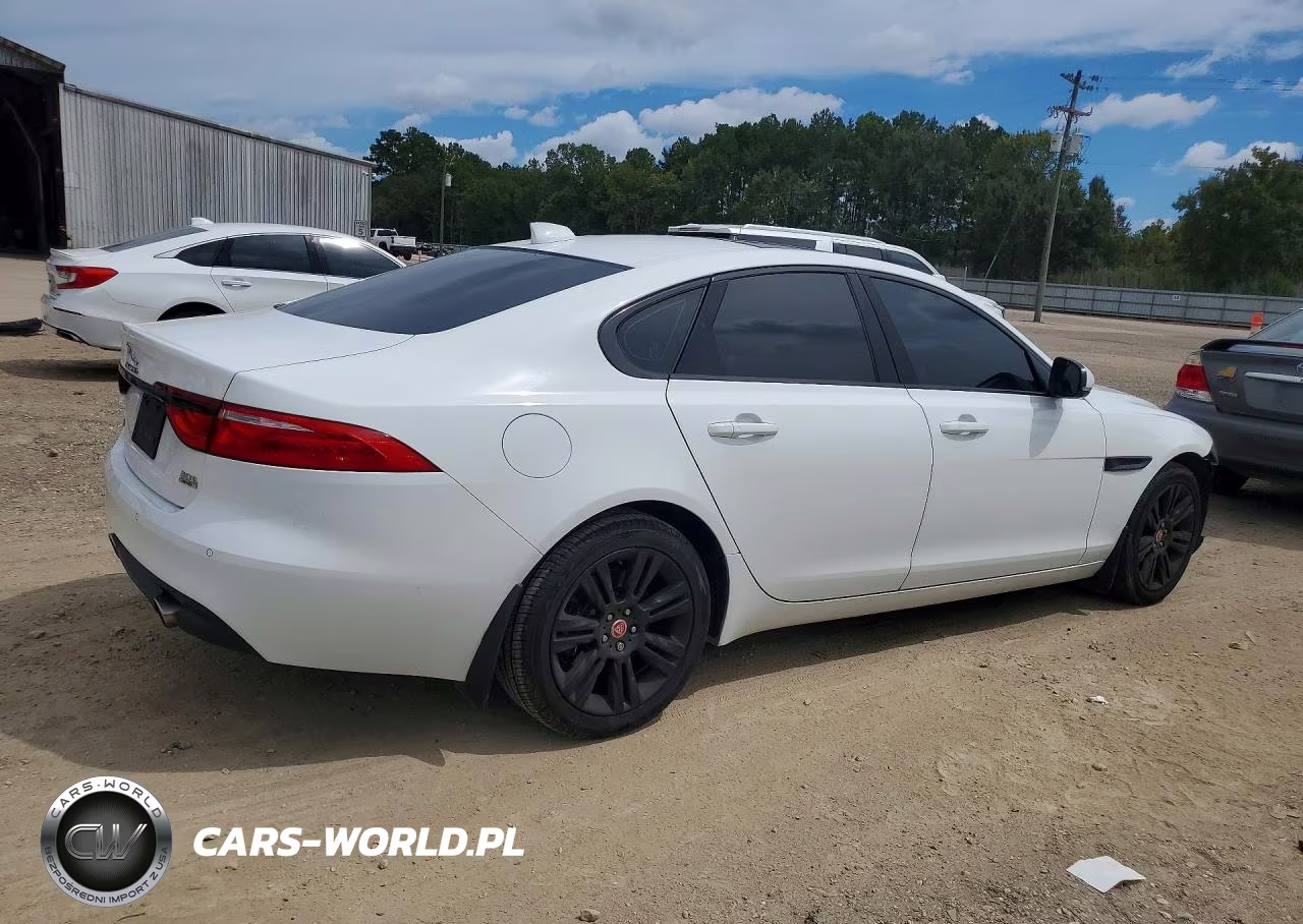 2019 Jaguar Xf Premium VIN:SAJBJ4GX0KCY76621 - 3