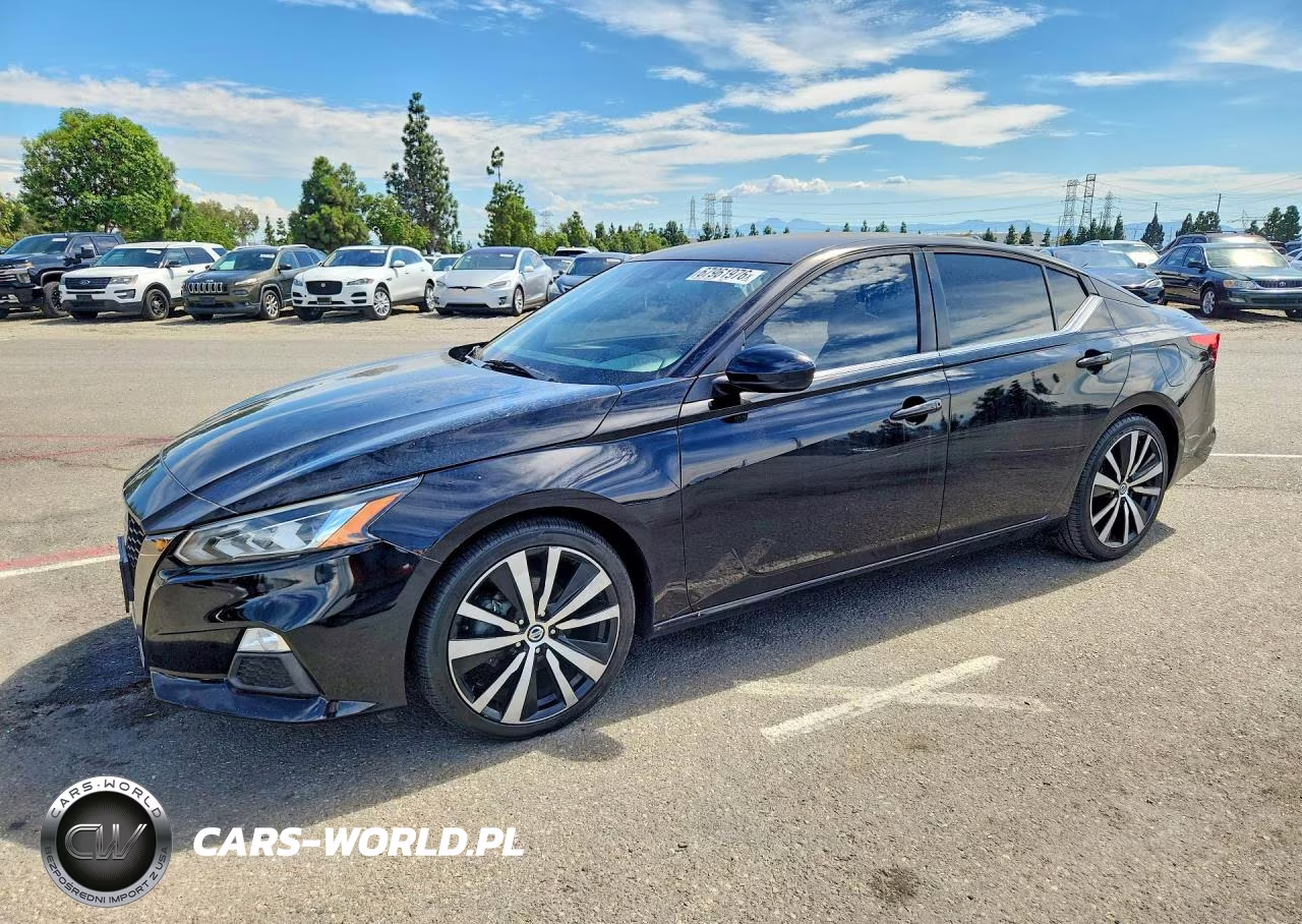 2020 Nissan Altima Sr