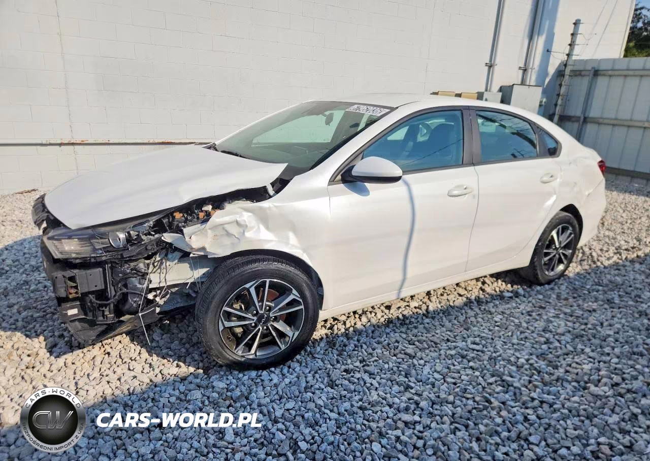 2023 Kia Forte Lxs VIN:3KPF24AD6PE572561 - 1