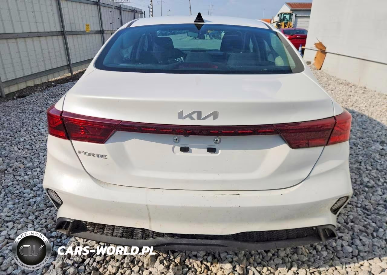 2023 Kia Forte Lxs VIN:3KPF24AD6PE572561 - 6