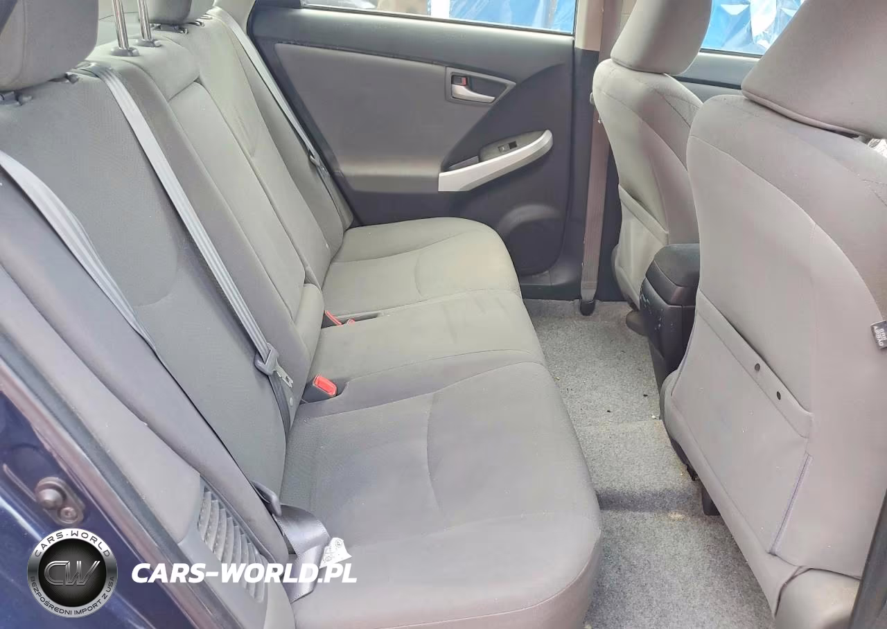 2013 Toyota Prius Three VIN:JTDKN3DU2D1637075 - 11