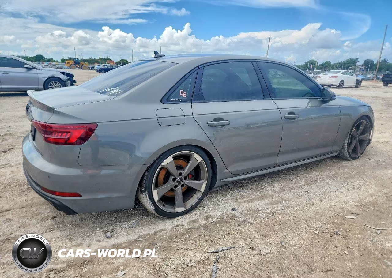 2019 Audi S4 Premium Plus VIN:WAUB4AF42KA112323 - 3