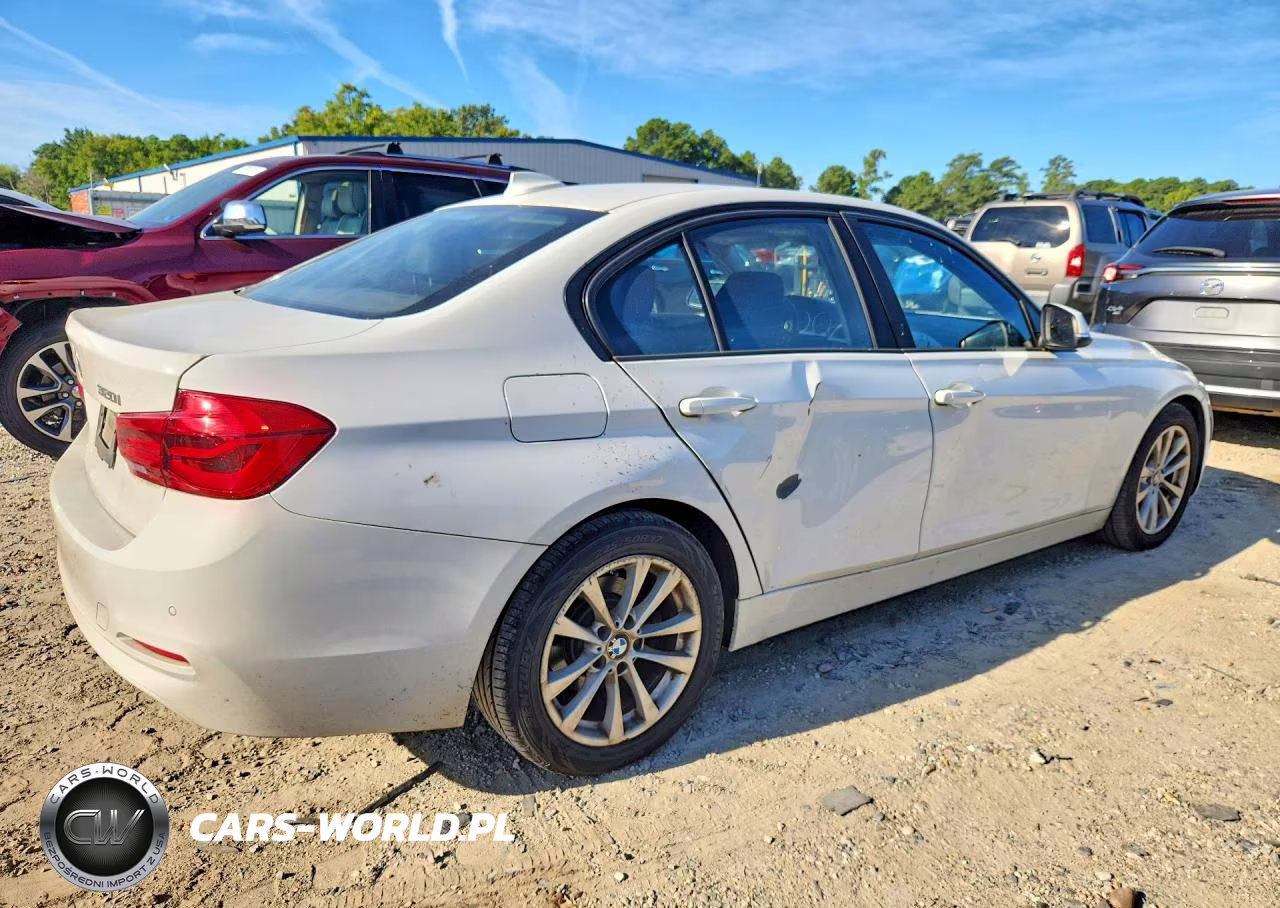 2016 BMW 320 Xi VIN:WBA8E5G56GNU21587 - 3